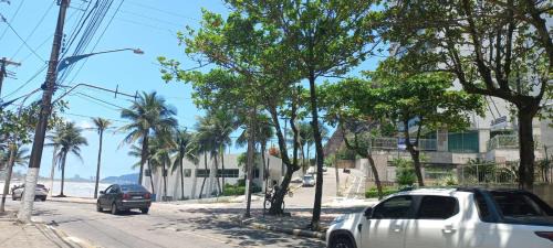 Apartamento com 4 quatros em frente a praia em Pitangueiras - Guarujá
