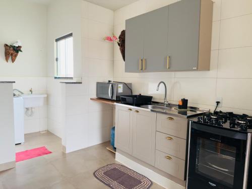 Apartamento completo com 2 quartos no centro de sinop