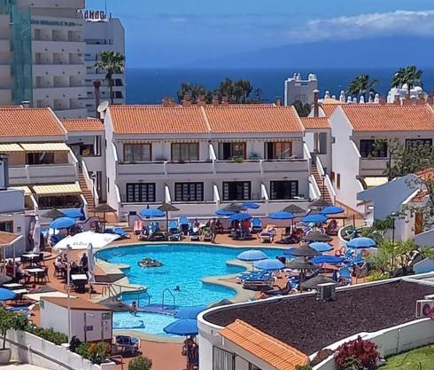 Apartamento Elisa en Garden City con piscina climatizada