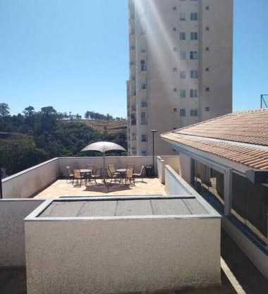 Apartamento em Condomínio fechado.