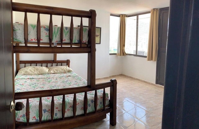 Apartamento en Santa Marta, Rodadero! Piso Alto!