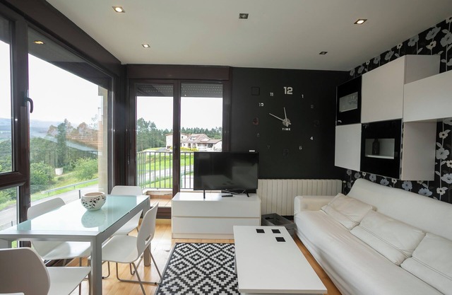 Apartamento en Valoria con piscina