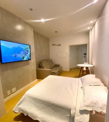 Apartamento Encantador Leme - Prédio na Orla