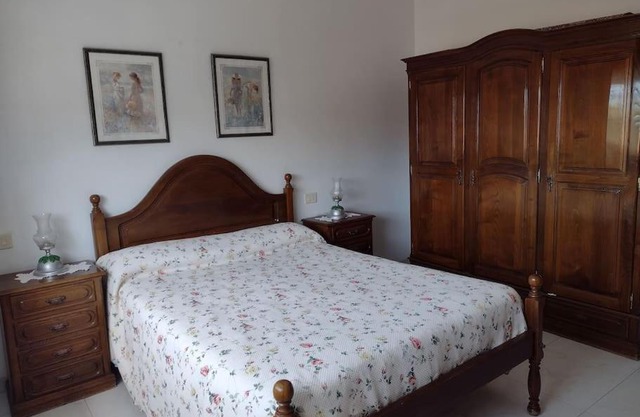 Apartamento de 3 Habitaciones y un baño SIN cocina en San Vicente de O Grove