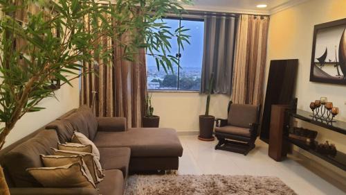 Apartamento espaçoso e bem localizado