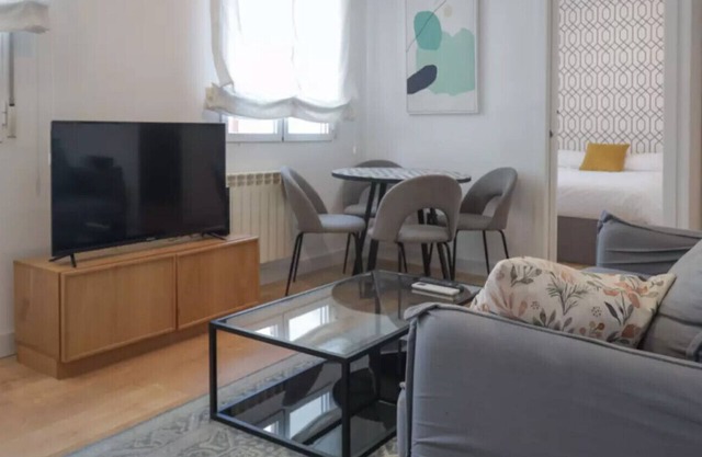 Apartamento exterior de una habitación en Madrid Río