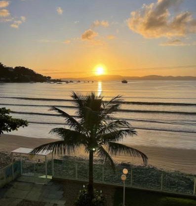 Apartamento Frente Mar Itapema