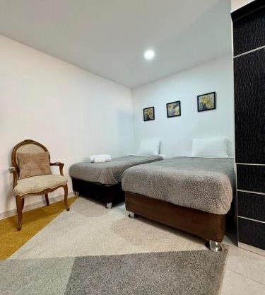 Apartamento Independiente 2 camas individuales