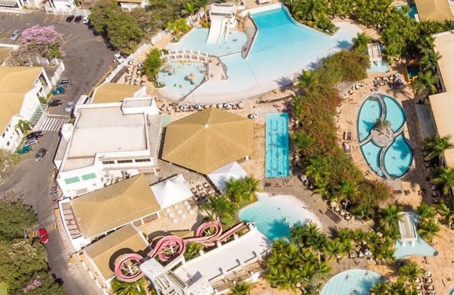 Apartamento Lacqua di Roma I com Piscinas Abertas 24hs