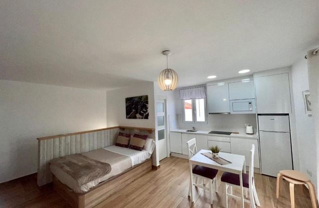 APARTAMENTO , LOFT BOBASTRO CErCA DEL CAMINITO DEL REY ARDALES