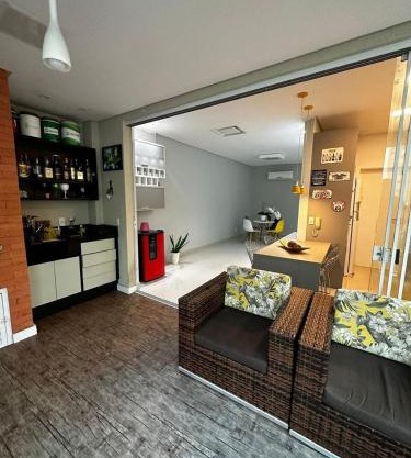 Apartamento Meia Praia