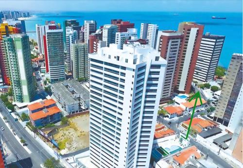 Apartamento moderno 2 suítes, à 250m da Beira Mar