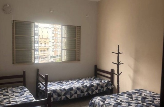 Apartamento na calçada do Santuário, ao lado da Feira e de frente o Teleférico.