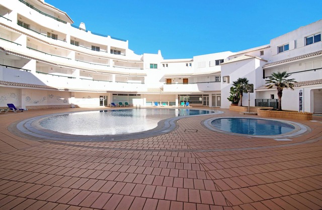 Apartamento Nautilus with Sea View, Pool, Wi-Fi, A/C & Garden