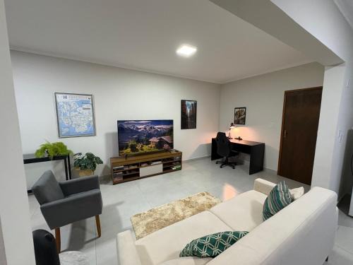 Apartamento no centro de São Lourenço e a 750 metros do parque