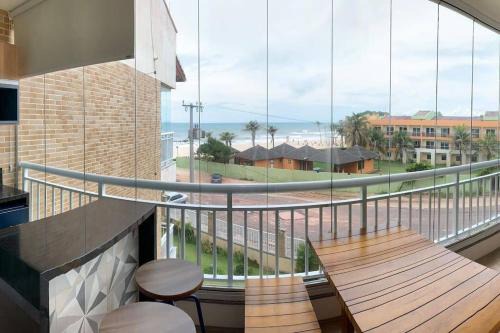 Apartamento no Porto das Dunas com vista p/o mar