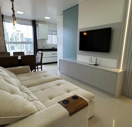Apartamento novo a 300m da praia!