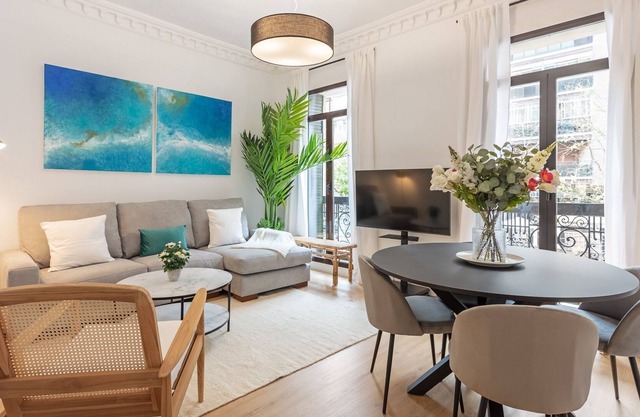 Apartamento para 4 en Barrio de Salamanca (Diego de Leon II)