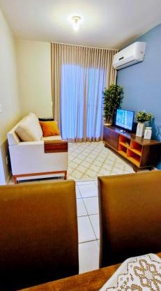 Apartamento TOP CLIMATIZADO em CRICIÚMA-SC - ótimo CUSTO-BENEFÍCIO - Cozinha completa - Cama Box - WiFI - Smart TV - Apps YouTube - NetFlix - Prime Vídeo - Garagem coberta - Portaria Digital 24h - Lugar sossegado e arborizado - Acomoda até 5 pessoas