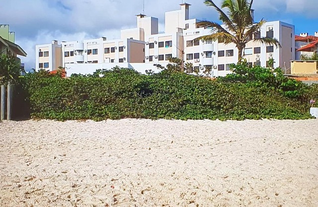 Apartamento TOP no centrinho da praia 01 quarto