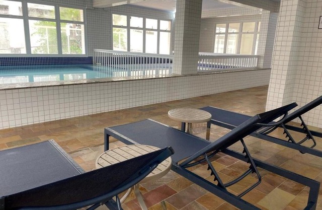 Apartamentos a 100m Praia das Toninhas PISCINA AQUECIDA