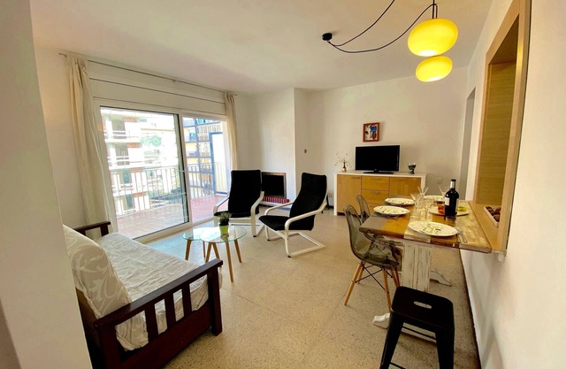 APARTAMENTOS AQUARIUM (33) PLEASANT AND COMPLETELY RENOVATED, VIEW ON THE SEA.