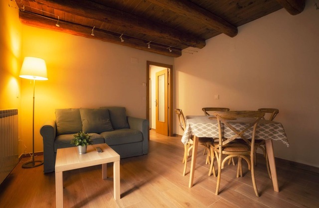Apartamentos Camino de la Val - Lopán