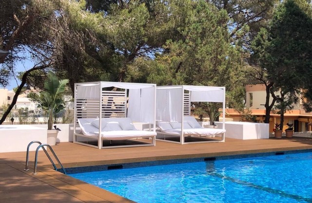 Apartamentos Es Pujols