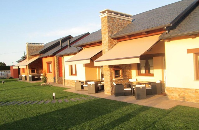 APARTAMENTOS FONTE VILLAR