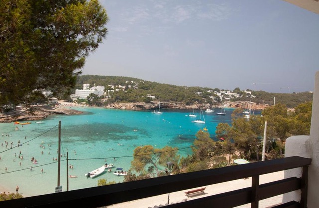 Apartamentos Portinatx Sea View