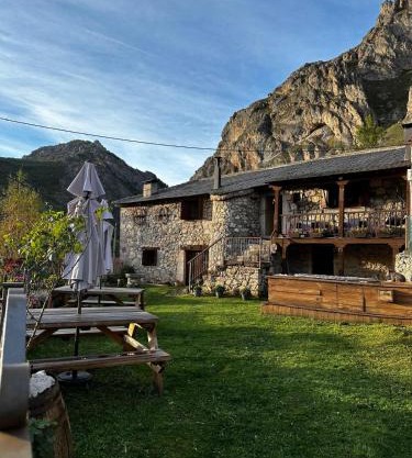 Apartamentos Rurales La Laguna Somiedo