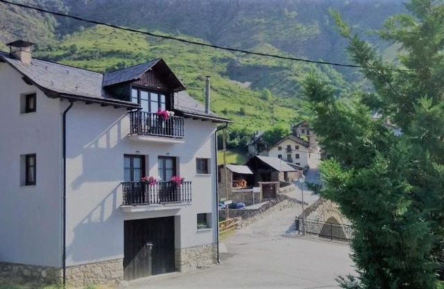 Apartaments Pont Romànic