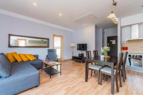 APARTAMENTY MIERZEJA - WILLA TURKUSOWA, Kąty Rybackie