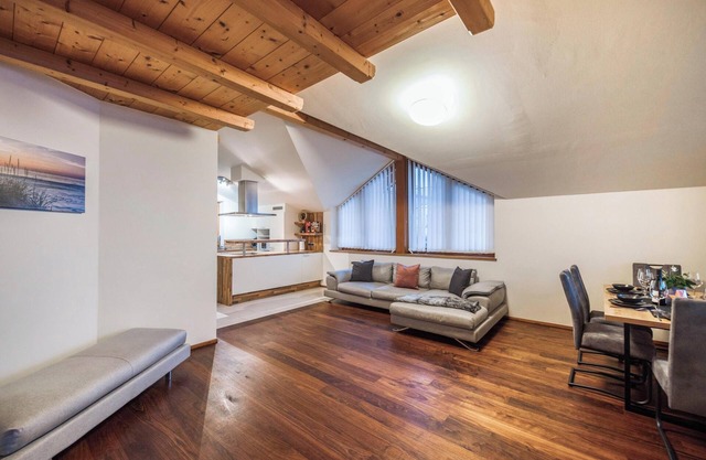 Apartement "Huck" with Mountain View, Balcony & Wi-Fi