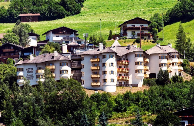 Aparthotel with swimming pool and private sauna