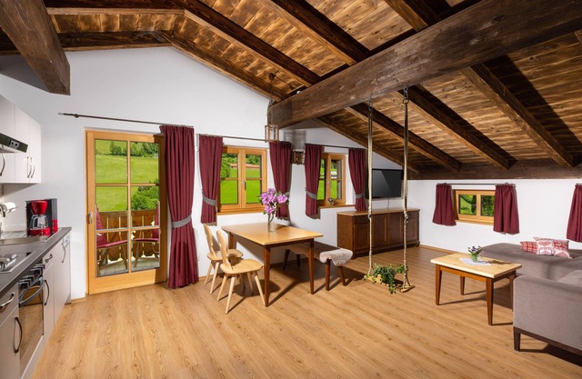 Apartment Alpenstyle, 1-4 pers., 1-2 bedrooms, W-LAN, barrier-free, elevator