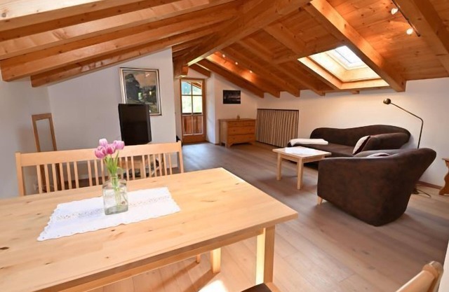 Apartment Stocker, 1-2 persons, 50sqm, shower/WC, south-facing balcony, TV, 1 bedroom, attic, apartment for allergy sufferers