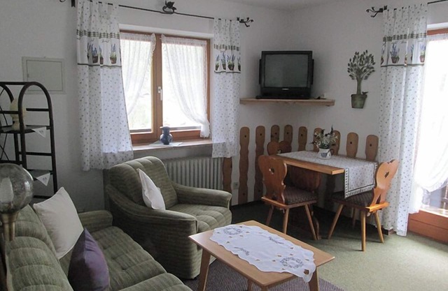 Apartment no. 1, 1-2 persons, 42 sqm, shower, separate WC, balcony, TV, 1 bedroom, non-smoking