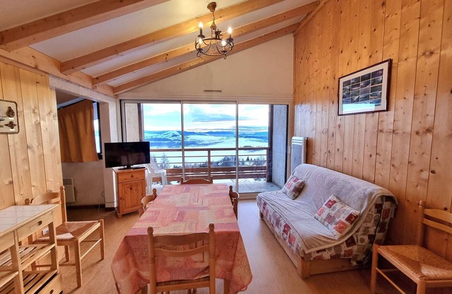 Apartment for 7 with balcony, wifi, pets allowed, parking - Saint-Michel-de-Chaillol