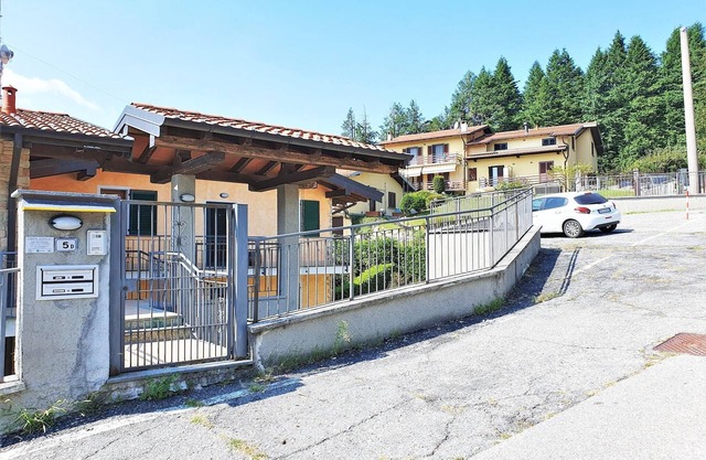 Apartment in Bosco with Scenic Terrace