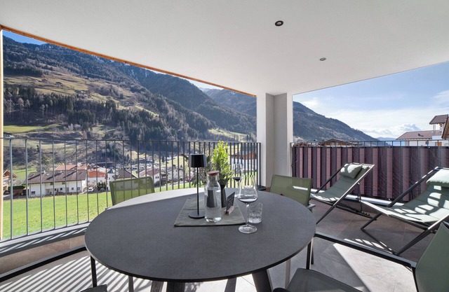 Apartment 'Heuglück' with Mountain View, Private Terrace and Wi-Fi