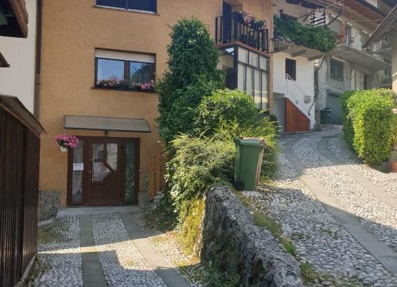 Apartma na klancu