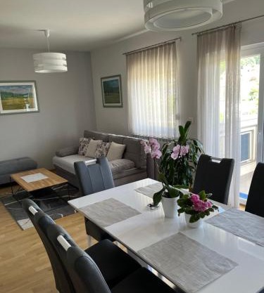 Apartman Dada