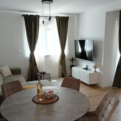 Apartman V