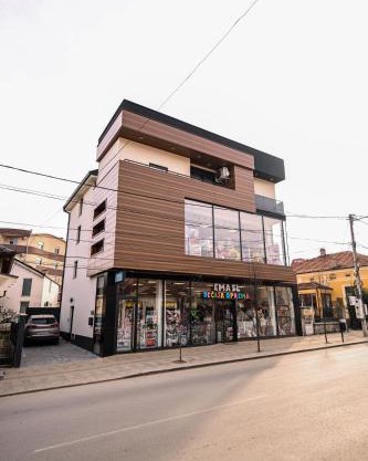 Apartmani EMA SL