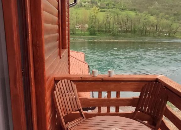 Apartmani ODMOR NA DRINI