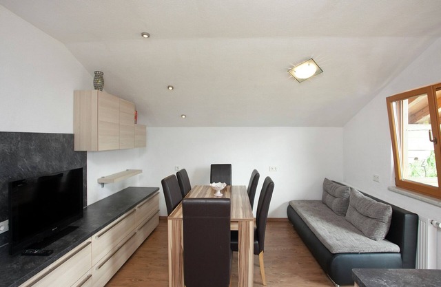 Apartment in Hollersbach near Ski Lift
