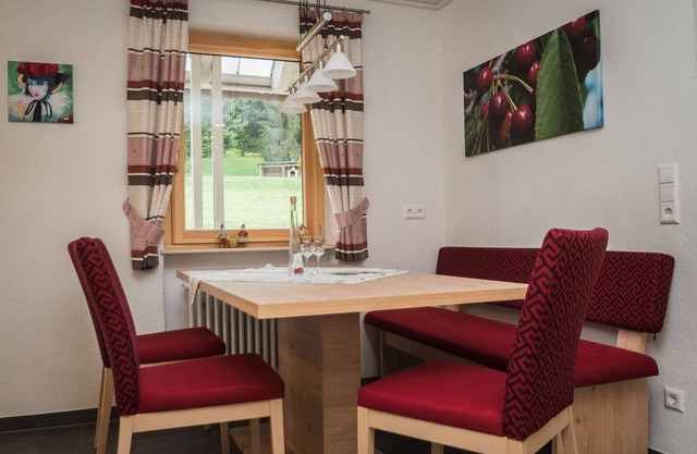 Apartment '4' with Mountain View, Shared Terrace and Wi-Fi