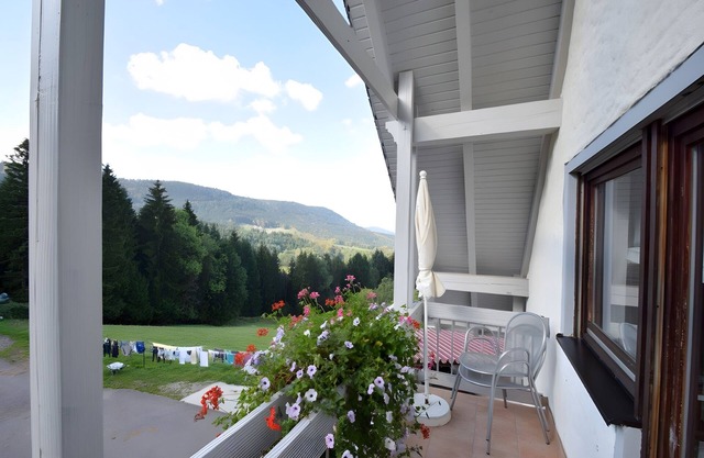 Apartment '2' with Mountain View, Shared Terrace and Wi-Fi