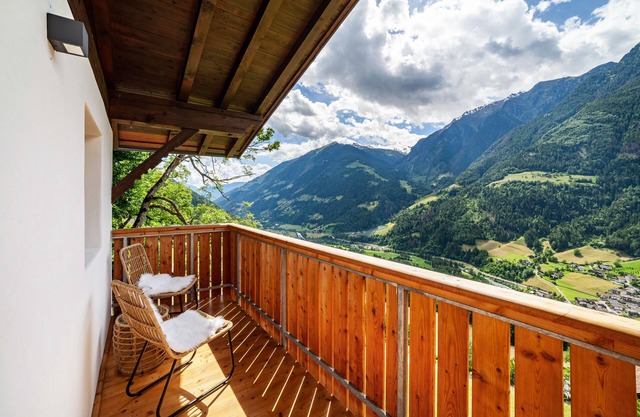 Apartment 'Bergchalet Prantach W95' with Mountain View, Shared Terrace and Wi-Fi
